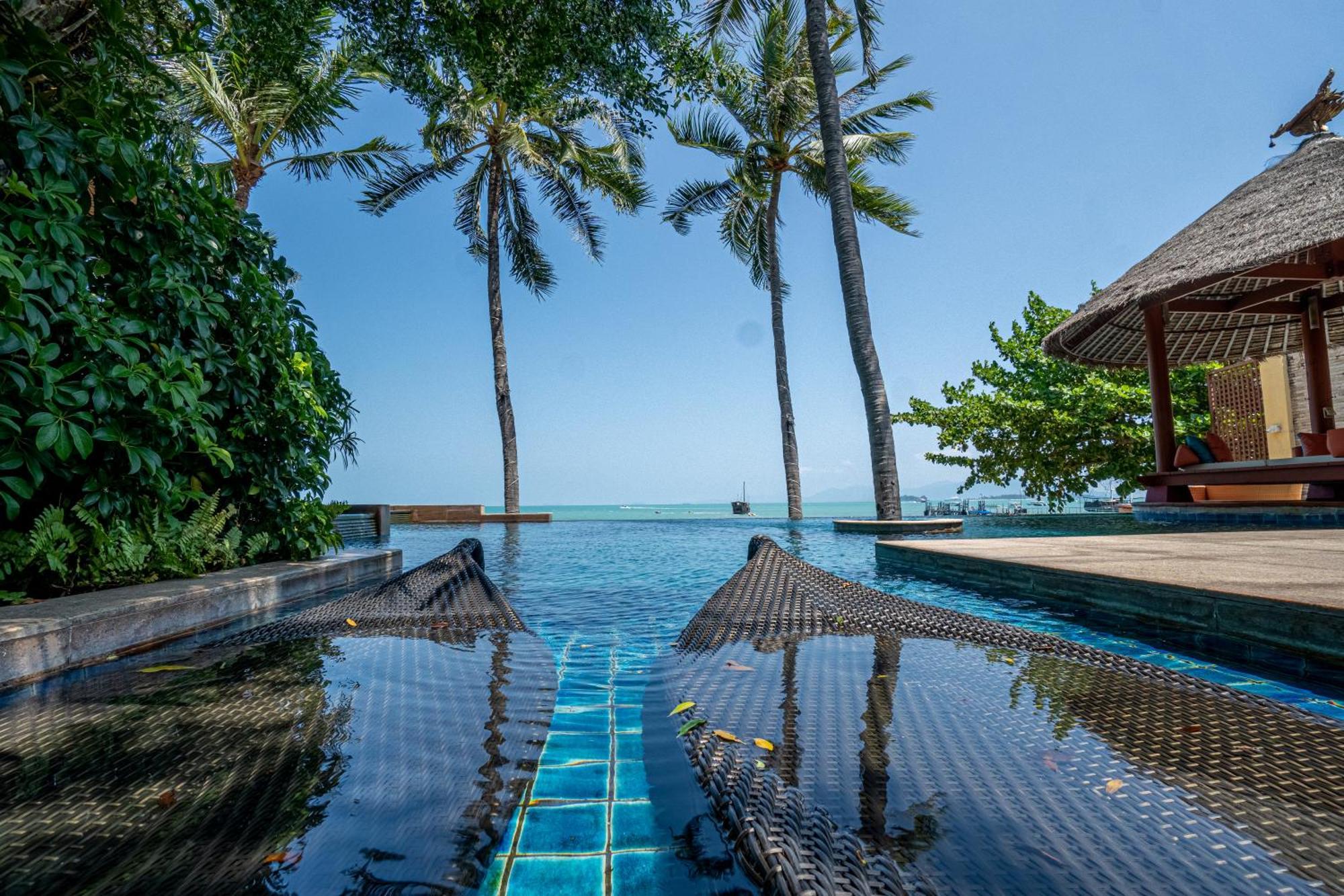 Upni Duniya - Luxury, Beachfront 9-Suites Villa Bangrak Plajı Dış mekan fotoğraf